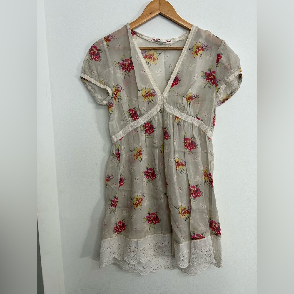 Johnny was floral sheer tunic